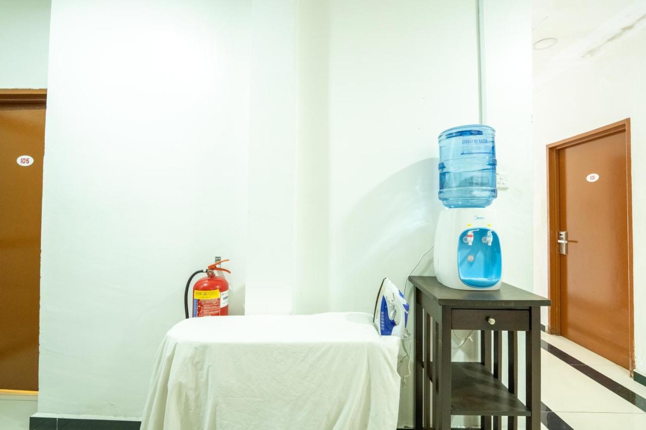 Mary J Hotel Family 10 Pax Room Kota Bharu Exterior photo