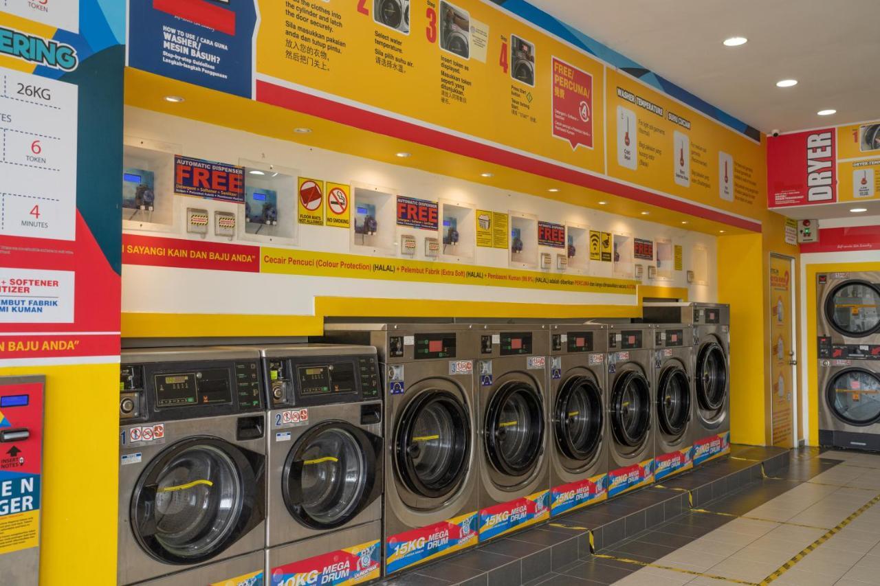 Mary J Hotel Family 10 Pax Room Kota Bharu Exterior photo